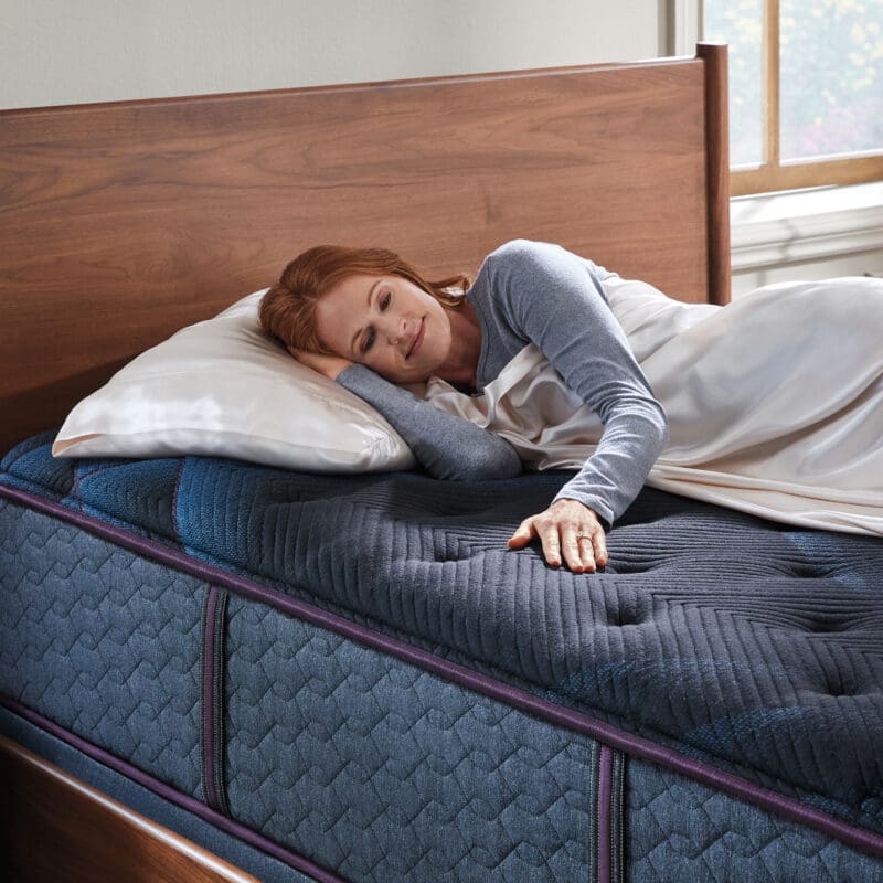 Beautyrest World Class Level Three Plush – King - Image 2